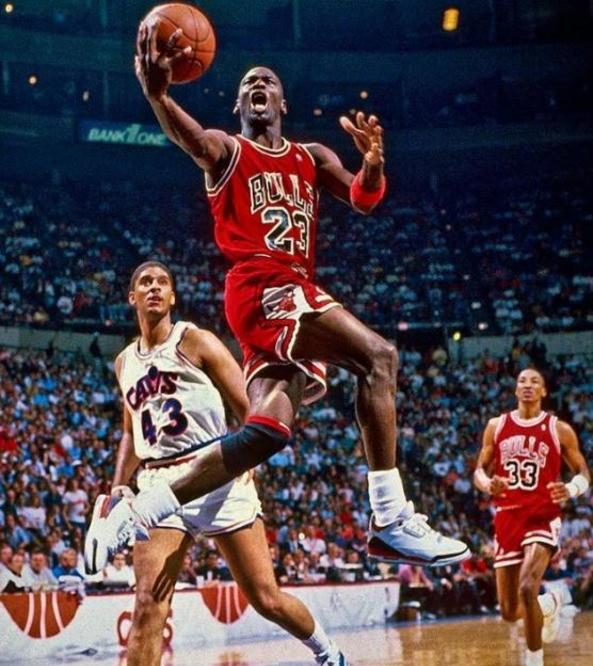 NBA球衣都退役了怎么办？别急，早都有招儿-第5张图片-ZBLOG