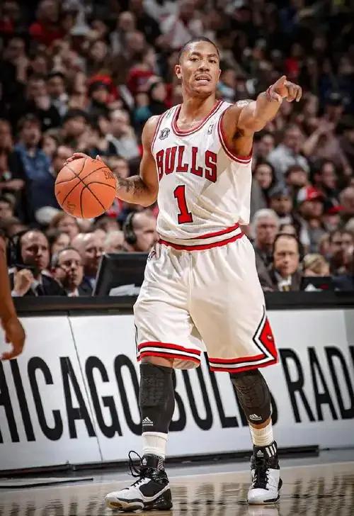 8月22日NBA最新消息：公牛官宣罗斯1号球衣将退役-第3张图片-ZBLOG