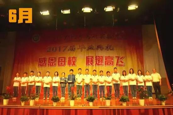 总有岁月可回首，愿以深情度芳华-第9张图片-ZBLOG